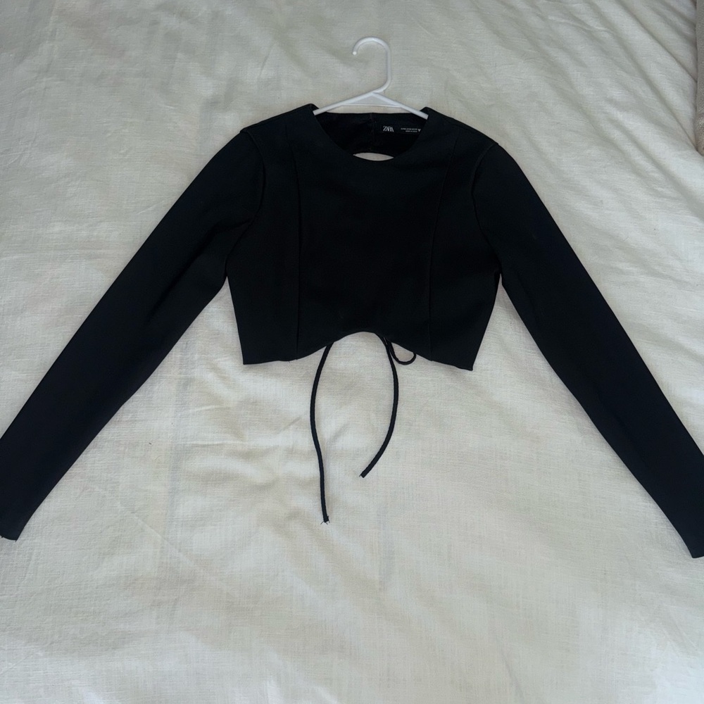 Zara Black Long-Sleeve Cropped open back tie top